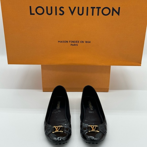 Loui Vuitton Ballerina Flat Black Size 38 LV 8 US 100 Authentic - Picture 1 of 8